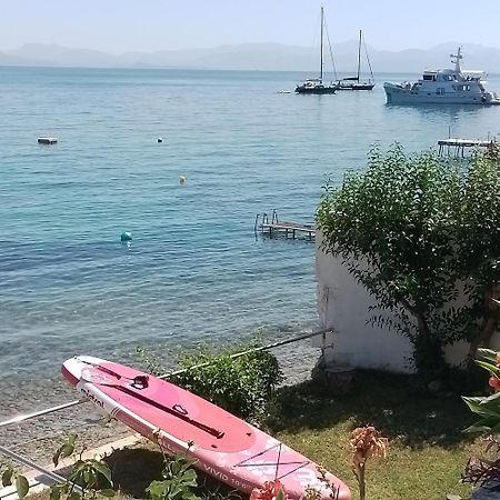 Paul Seafront House Villa Mesongí Dış mekan fotoğraf