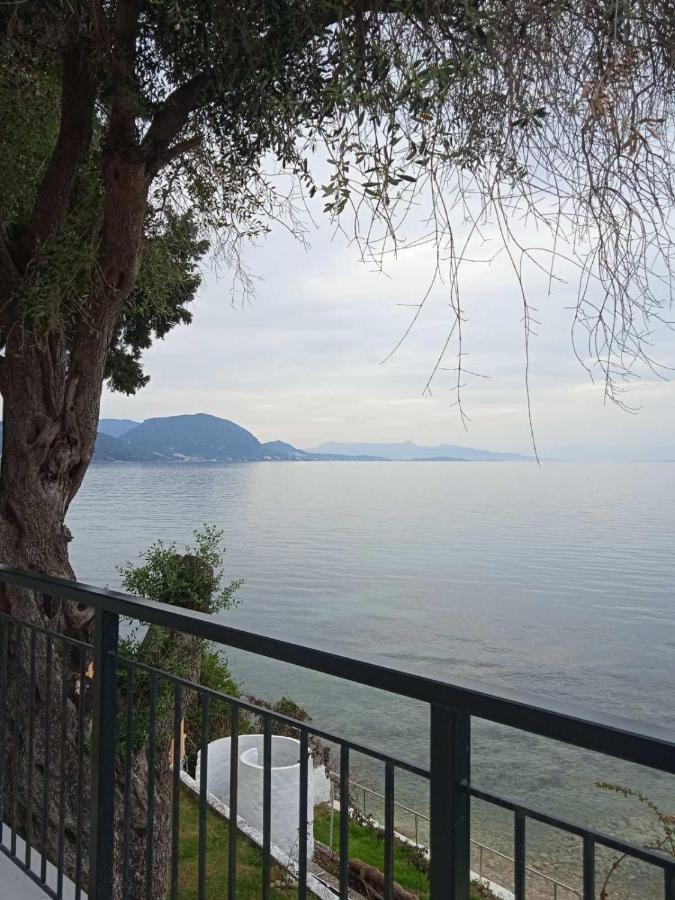 Paul Seafront House Villa Mesongí Dış mekan fotoğraf