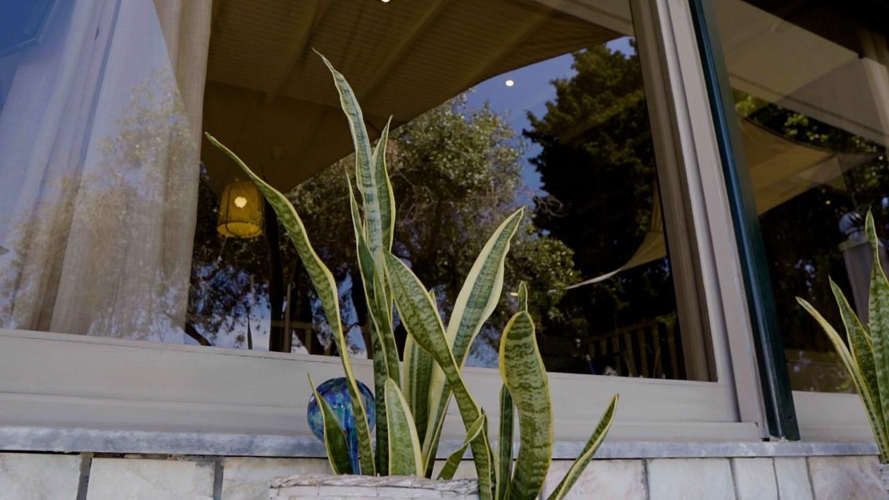 Paul Seafront House Villa Mesongí Dış mekan fotoğraf